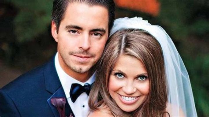 A Glimpse back at Danielle Fishel’s Wedding. Still together or divorced?