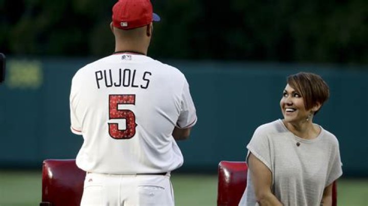 Albert Pujols Family: Wife, Children, Siblings, Parents