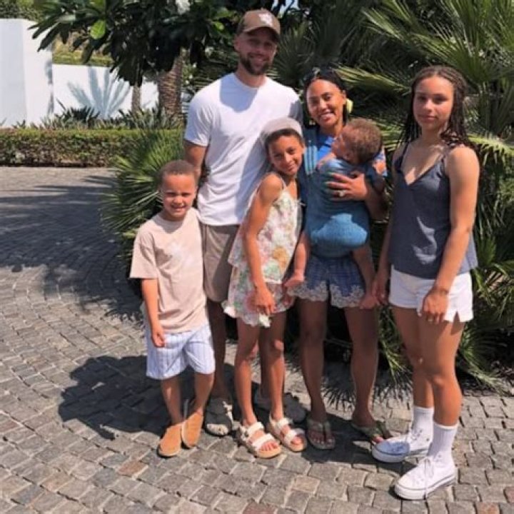 Alex Curry - Age, Family, Bio