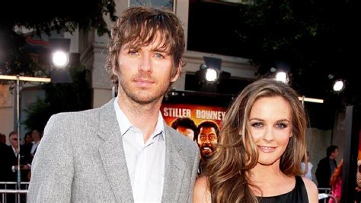 Alicia Silverstone requests for a private mediator for the divorce with her husband Chris Jarecki!