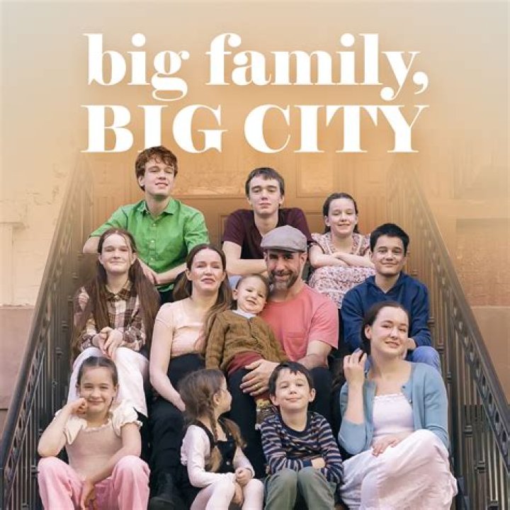 Amber de la Motte - Age, Family, Bio