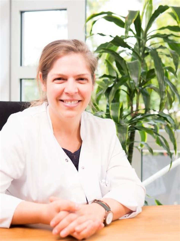 Anna Held - Trivia, Family, Bio