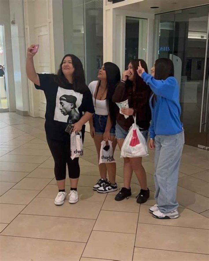 Anthony Mendez - Age, Family, Bio