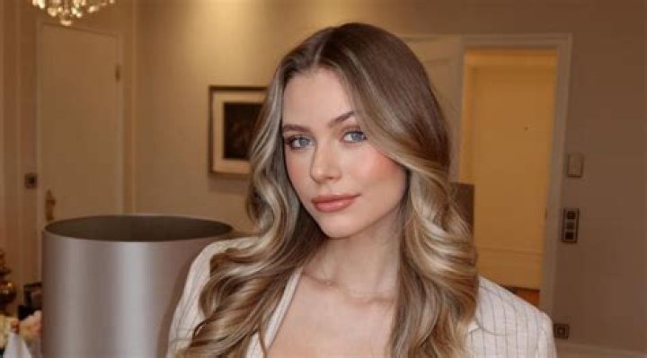 Antonia Freya Lydia - Age, Family, Bio