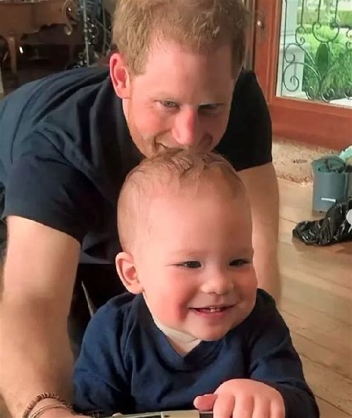 Archie5 - Trivia, Family, Bio