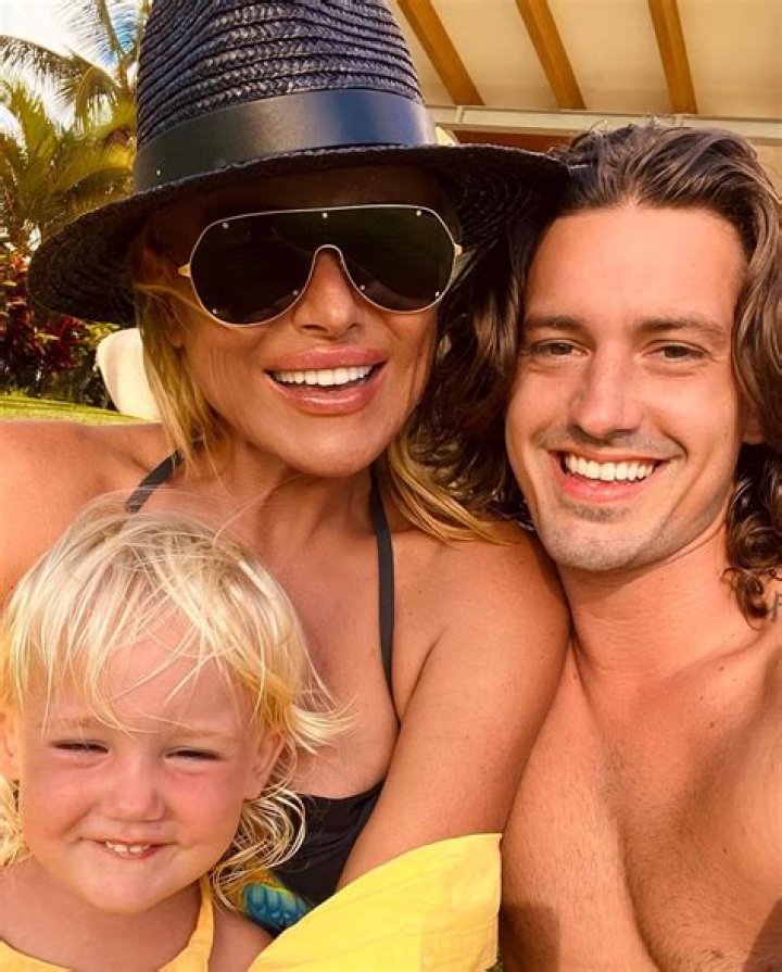 Asher Monroe Bio (Wiki) 