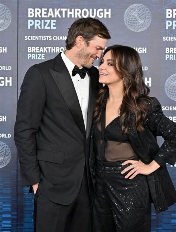 Ashton Kutcher took Mila Kunis to Bali for a romantic holiday, so… they’re dating