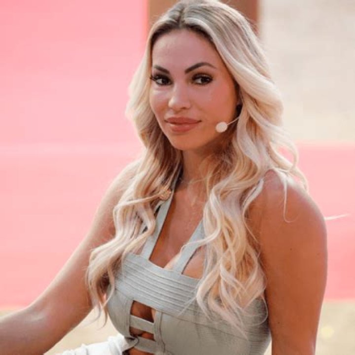 Bastian Yotta, Bio, Wiki, Married, Career, Business, Girlfriend, Marriage, Divorce, Net Worth, Salary