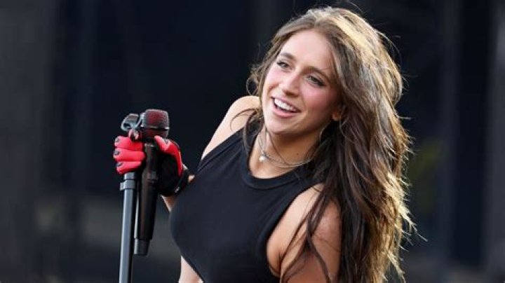 Bebe (Pop Singer) - Age, Family, Bio