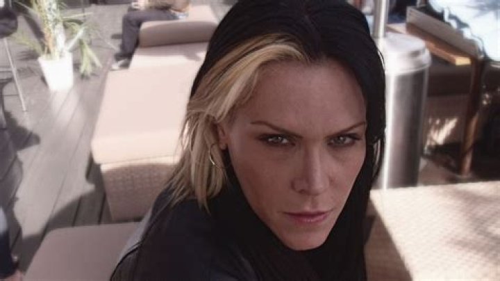 Beth Hart Bio (Wiki) 