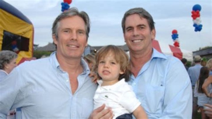 Bio, Married, Net Worth, House