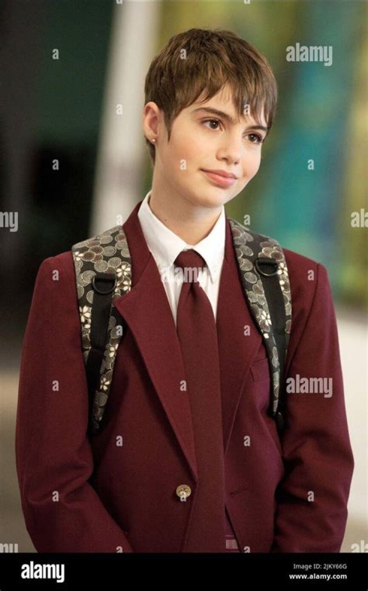 Blue Bloods' actress Sami Gayle is enjoying her Single Life to the fullest