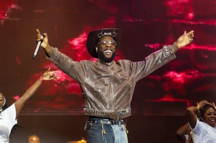 
Burna Boy Is Like Michael Jackson – Josh2Funny 