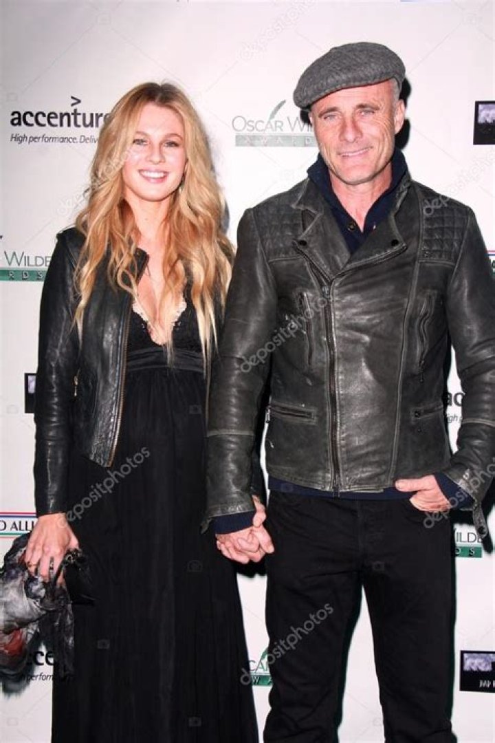 Caitlin Manley - Age, Family, Bio