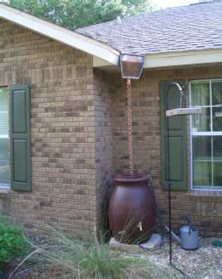 Can you use a rain barrel without gutters?