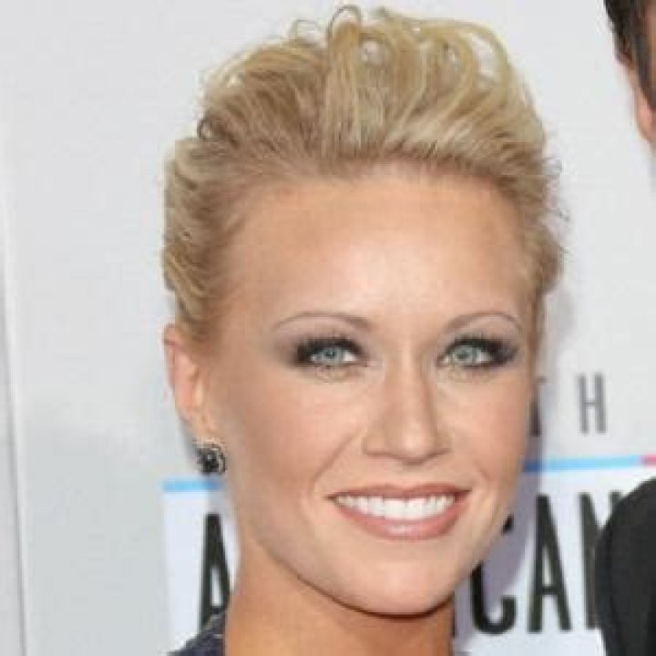 Caroline Bryan - Age, Family, Bio
