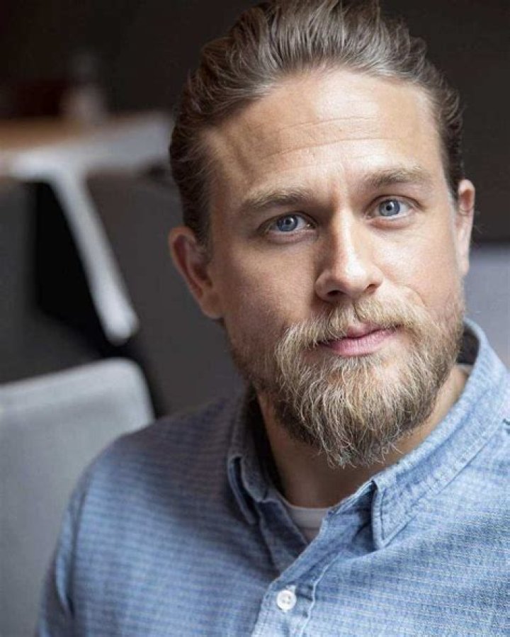 Charlie Hunnam Net Worth: Lifestyle & Career