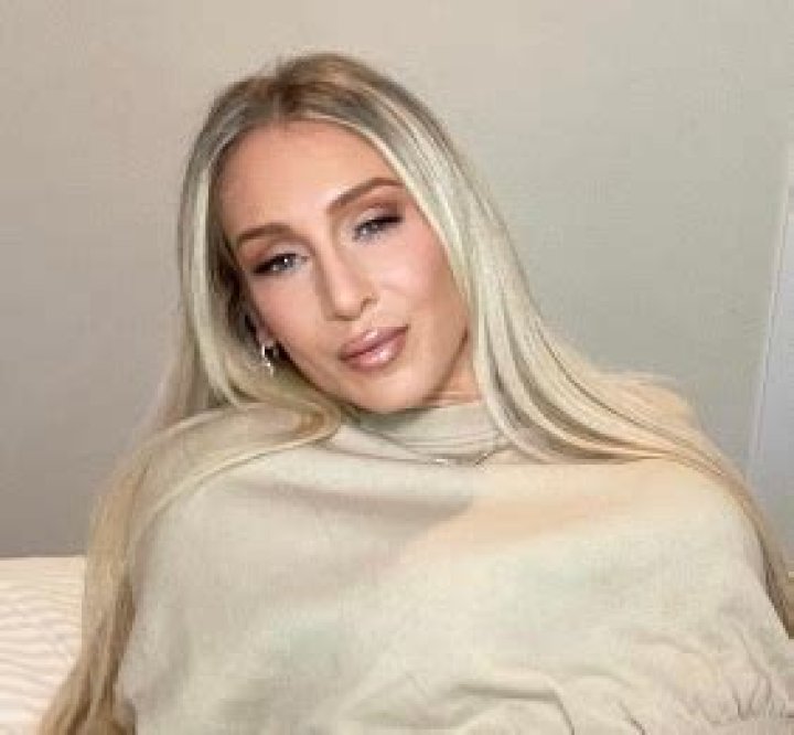 Charlotte Flair Bio (Wiki) 