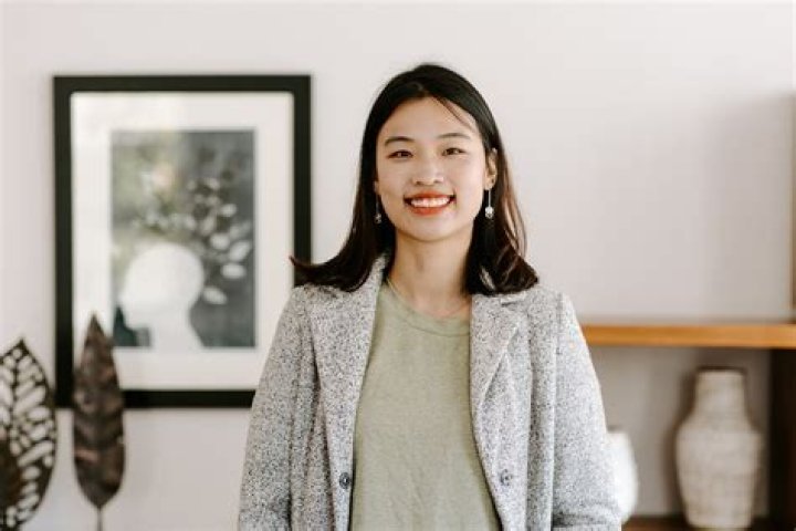 Chloe Zhao Bio (Wiki) 