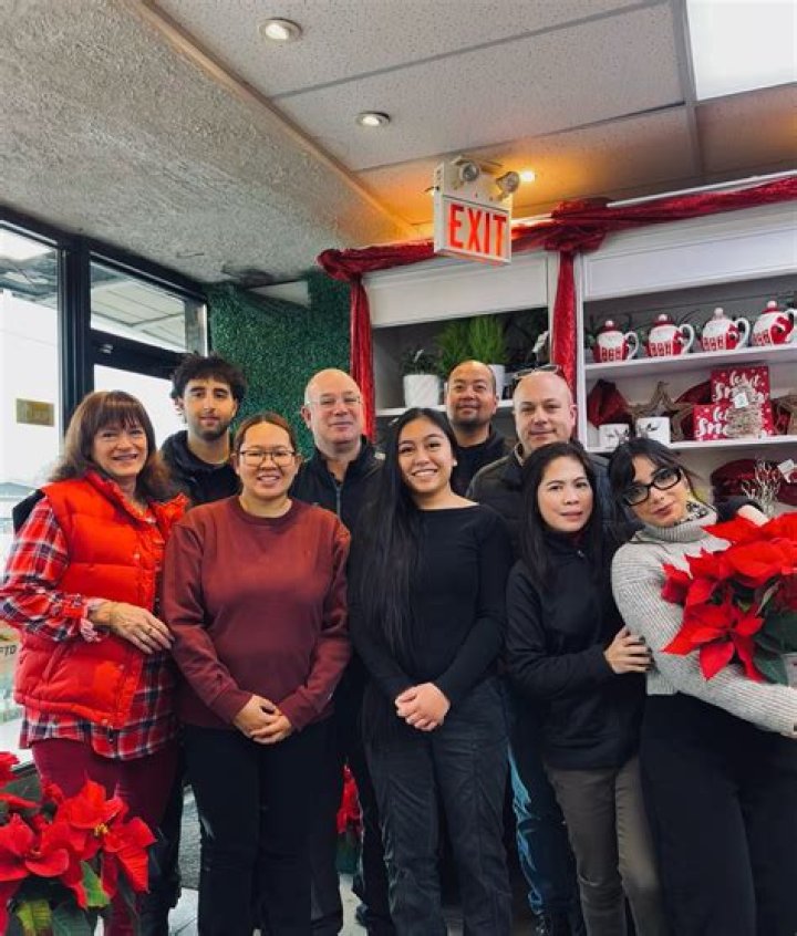 Chris Mangos - Age, Family, Bio