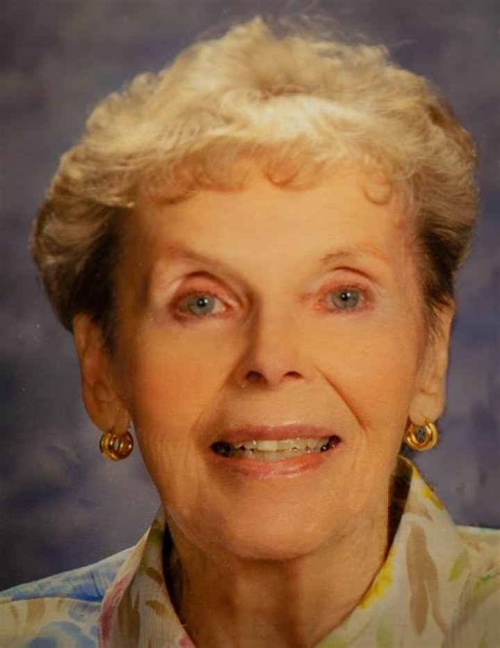 Dorothy Lyman - Age, Family, Bio