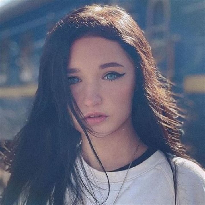 fesch6 - Age, Family, Bio