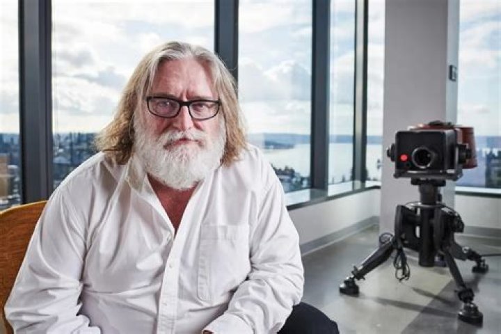 Gabe Newell - Age, Family, Bio