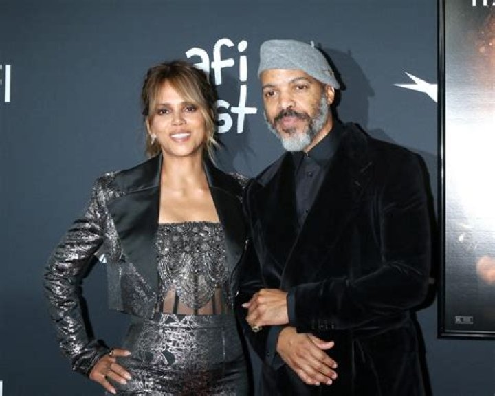 Halle Berry on Van Hunt: ‘It was finally my time & the right one showed up’