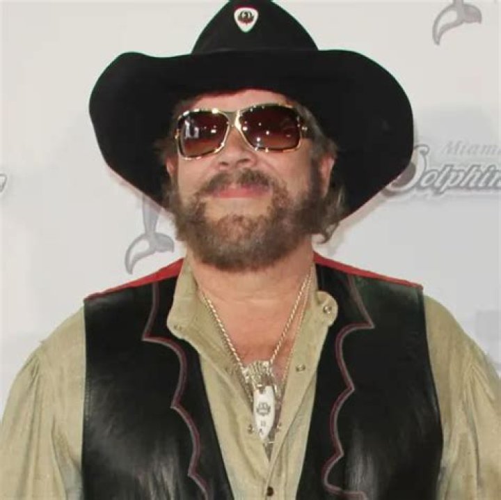 Hank Williams Jr. Height, Weight, Net Worth, Age, Birthday, Wikipedia, Who, Nationality, Biography
