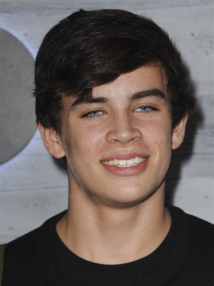 Hayes Grier - Age, Family, Bio