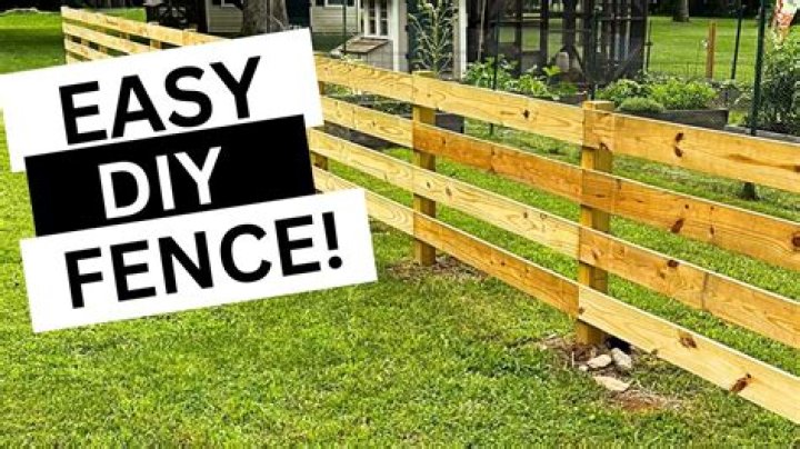 How do you make a fence brace?
