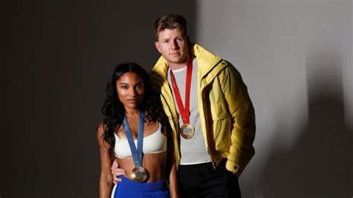 Hunter Woodhall - Age, Family, Bio