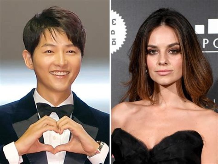 
“I’m so happy”: Song Joong-ki’s fans react to news about him going public with non-celebrity girlfriend 