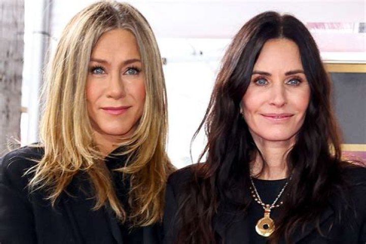 Is Courteney Cox a Lesbian?