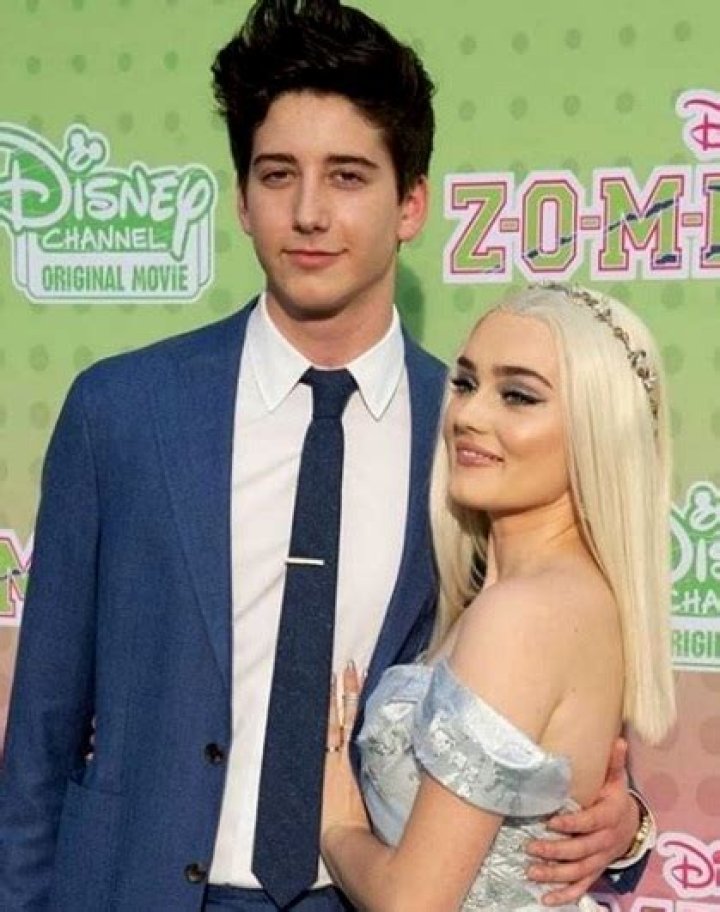 Is Meg Donnelly Married To Milo Manheim? Husband Age & Instagram