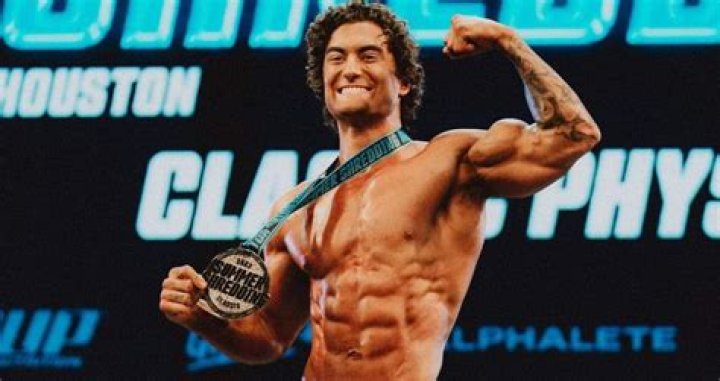 Jesse Anderson height and weight