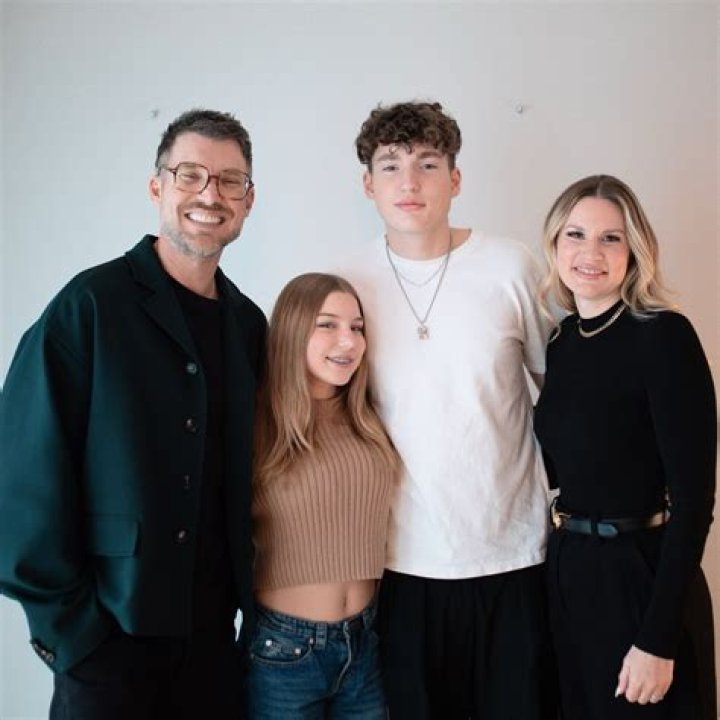 Judah Smith - Age, Family, Bio