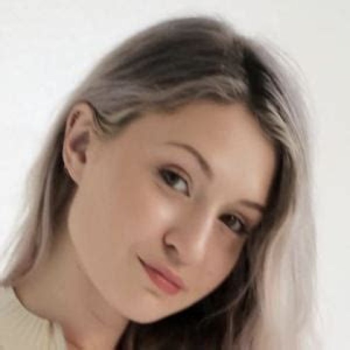 Julie Anna Fleming - Age, Family, Bio