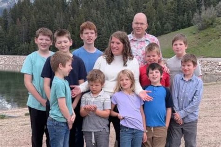 Keeno & Liz - Members, Ages, Trivia