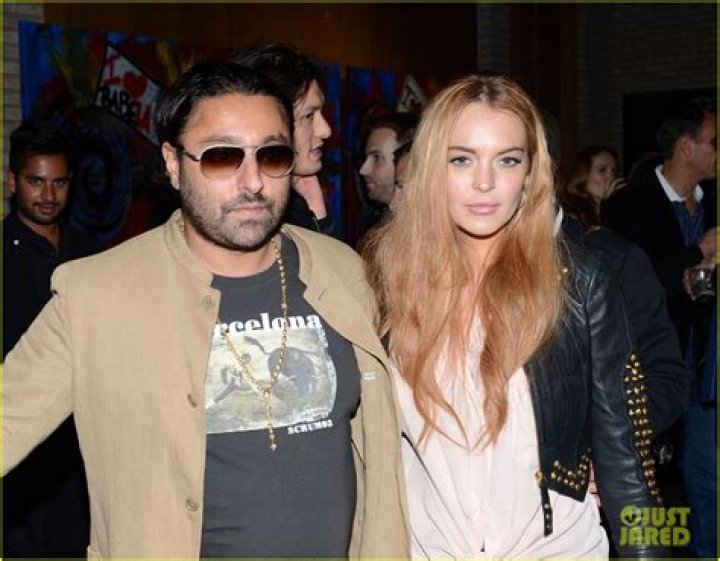 	Lindsay Lohan’s latest “boyfriend” Vikram Chatwal is spoiling her	