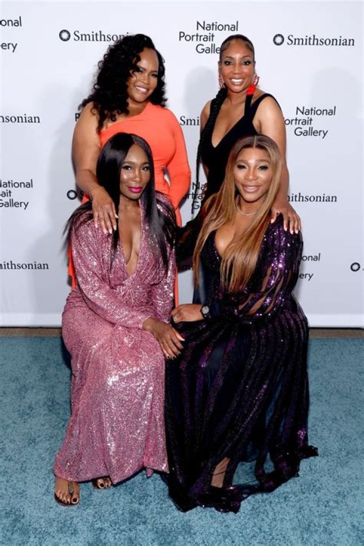 Lyndrea Price - Trivia, Family, Bio