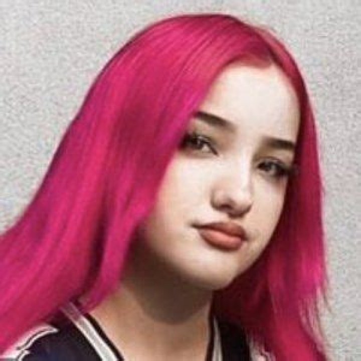 Mariana Ayala - Age, Family, Bio