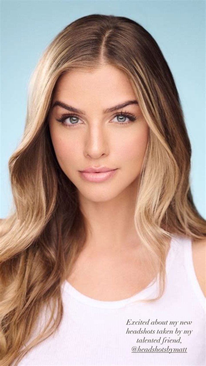 Marina Laswick - Age, Family, Bio