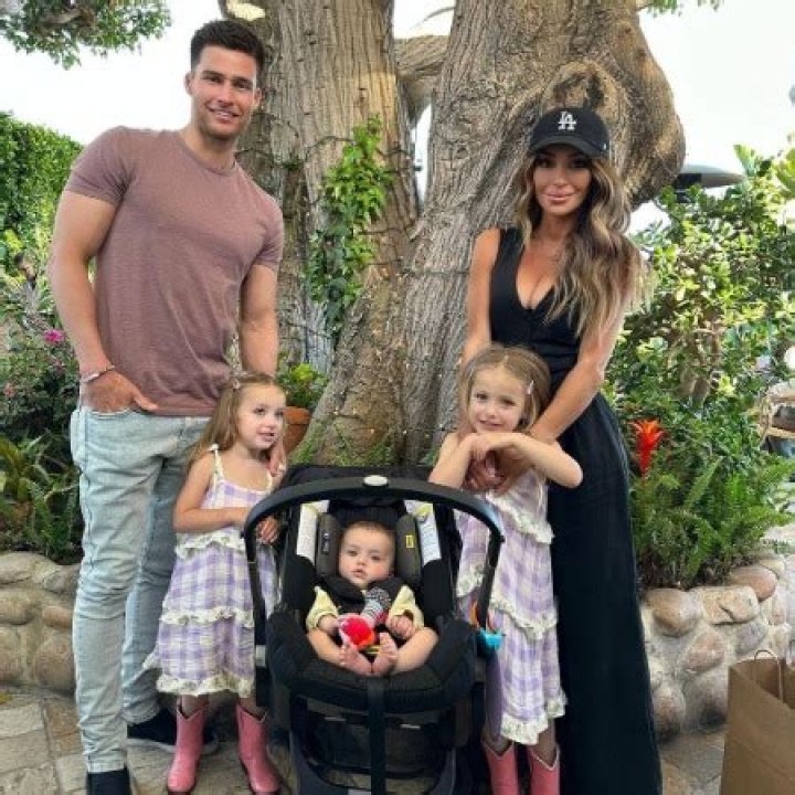 Married Life with Husband Matt Williams, Children, Net Worth, Plastic Surgery, and More!