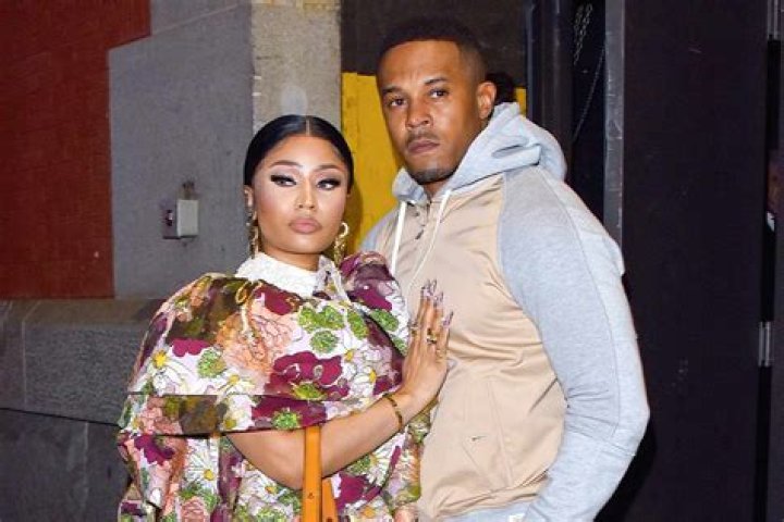 Married rapper Nicki Minaj hinting major pregnancy clues! Find about her husband Kenneth Petty’s criminal records