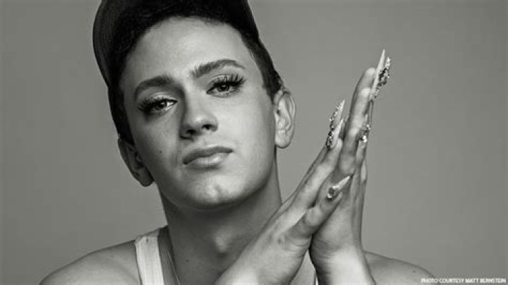 
Matt Bernstein Height, Weight, Net Worth, Age, Birthday, Wikipedia, Who, Nationality, Biography 