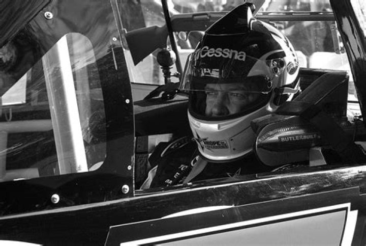 Mike Skinner (Race Car Driver) - Age, Family, Bio