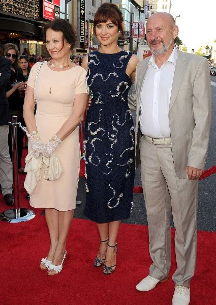 Olga Kurylenko - Age, Family, Bio