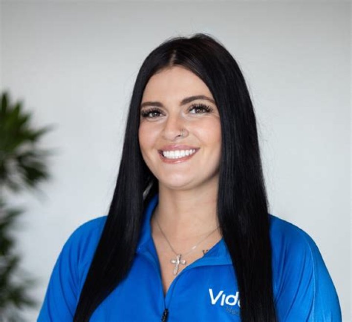 Olivia Horton - Trivia, Family, Bio