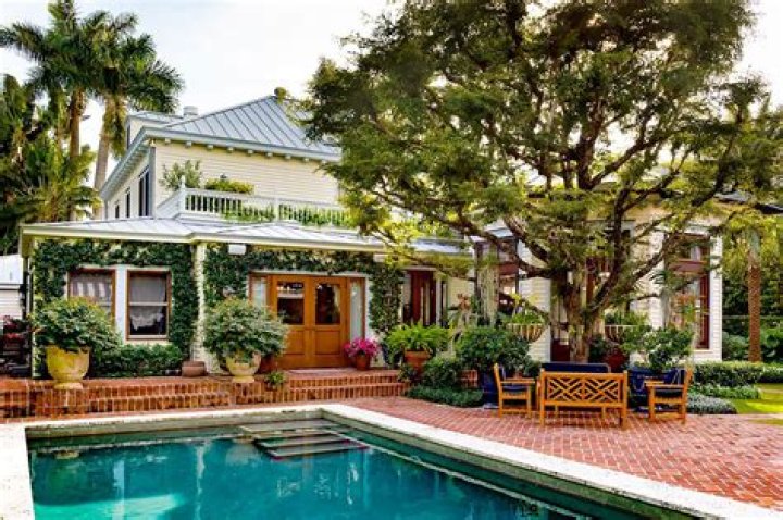 Peter Brant Bio (Wiki) 